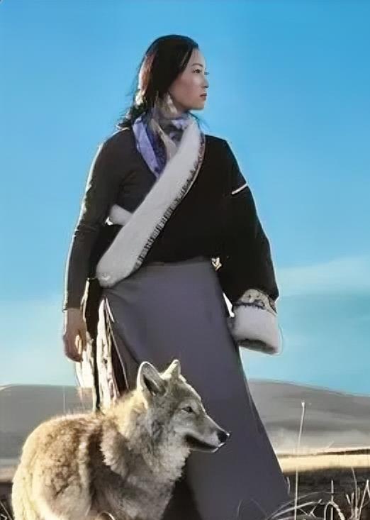 女画家李微漪说，那一次，亦风对我说，四天没见，格林真的走了，我哇的一声哭出来，泣