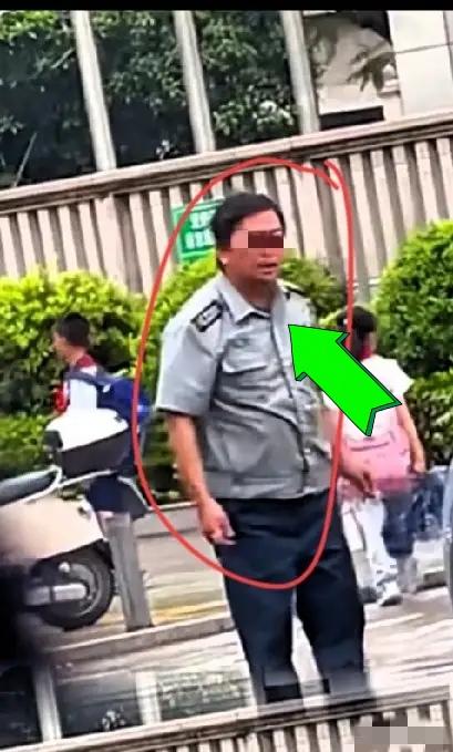 三明女车主与保安冲突后续：一耳光致耳膜穿孔，责任划分一目了然

三明女车主踢保安