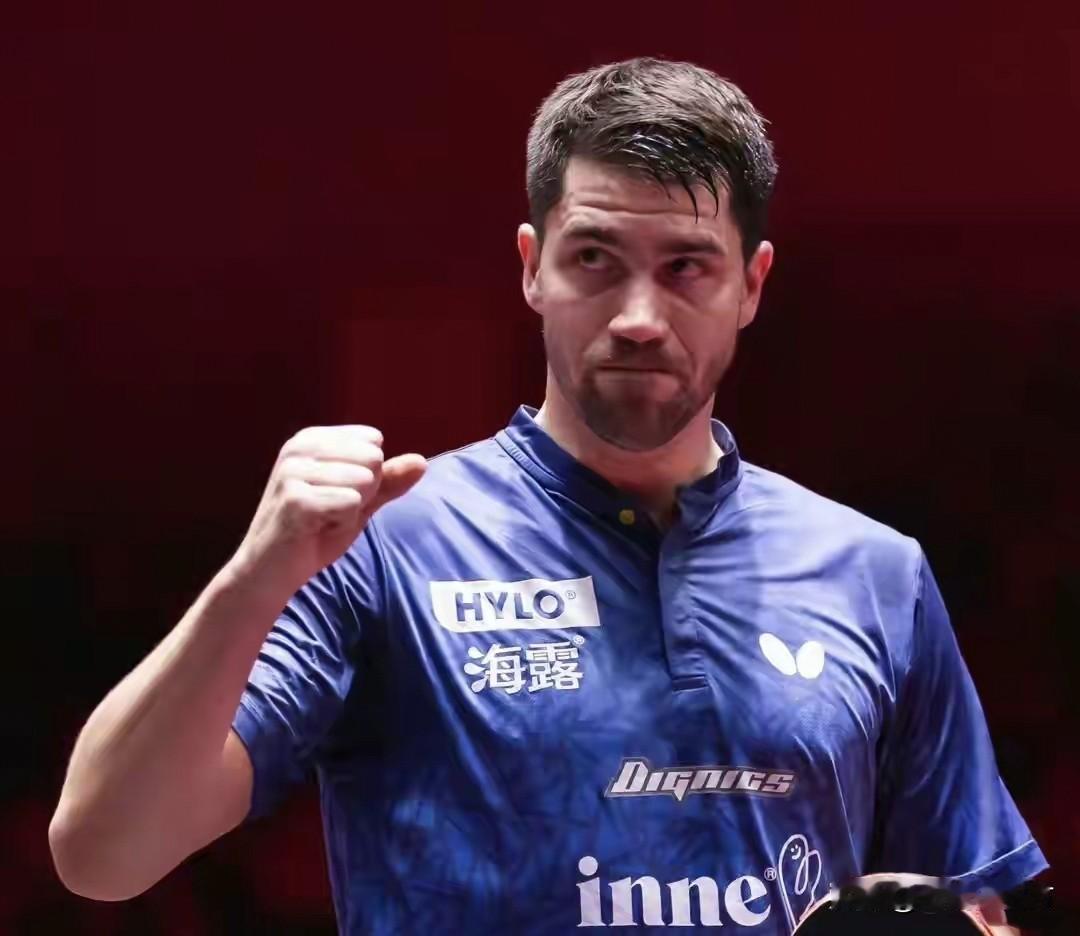 随着张本智和在WTT新加坡大满贯赛压轴进行的一场男单1/8决赛2-3被弗朗西斯卡