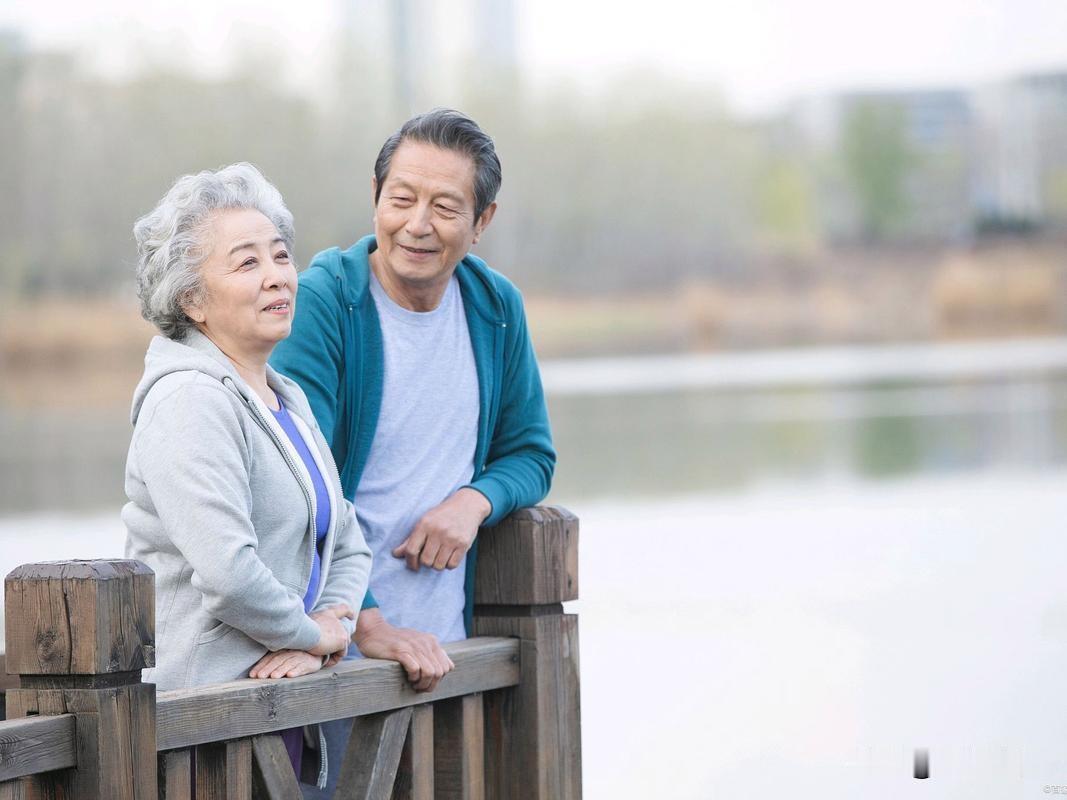 同为60后的朋友们，静下心细细思量，我们这一代人，确实活得不容易。
童年物资紧缺