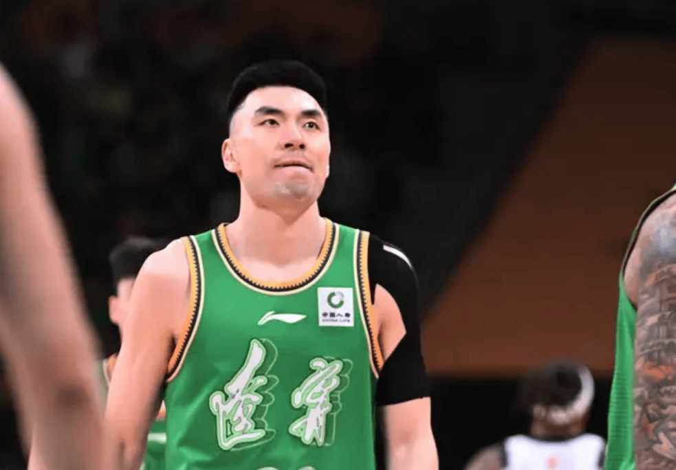 杨鸣：李晓旭始终在默默承担，他的这份坚守和担当格外难得