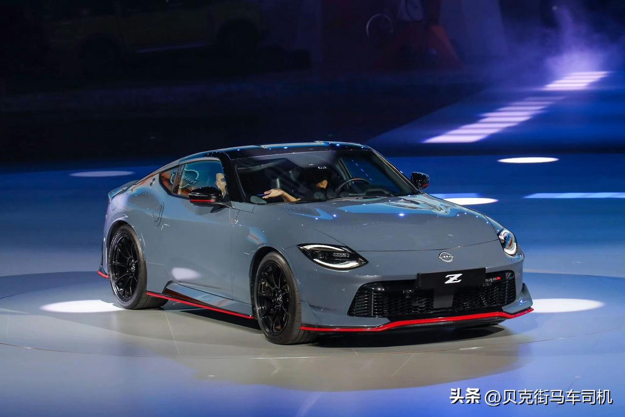 凉拌黄花菜，卖多少钱合适？
号称日产小GTR Z Nismo明年引入国内销售。