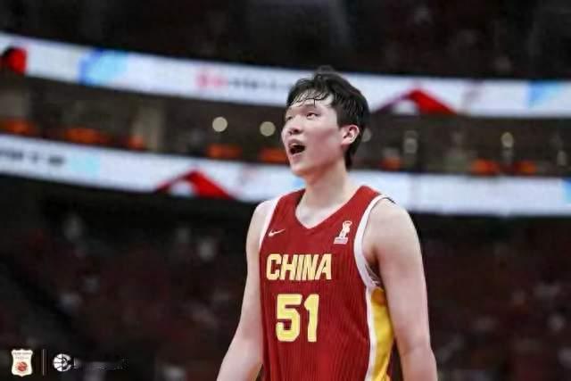 赛前说“我比他强”，赛后找他换球衣：黎巴嫩归化中锋，让我笑了