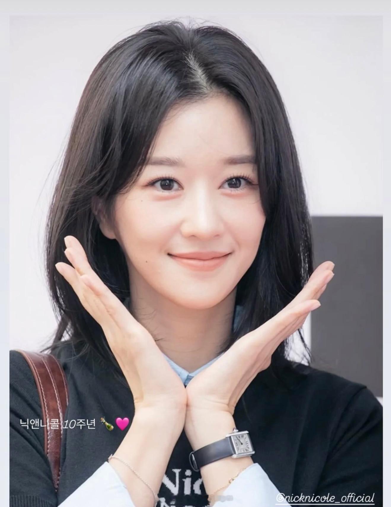 徐睿知 徐睿知  徐美女新发型出席活动 ​​​