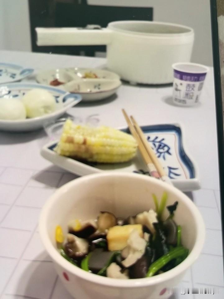 可以分享一下今天的早餐吗甲癌八年、从没放纵过自己！[捂脸][捂脸]