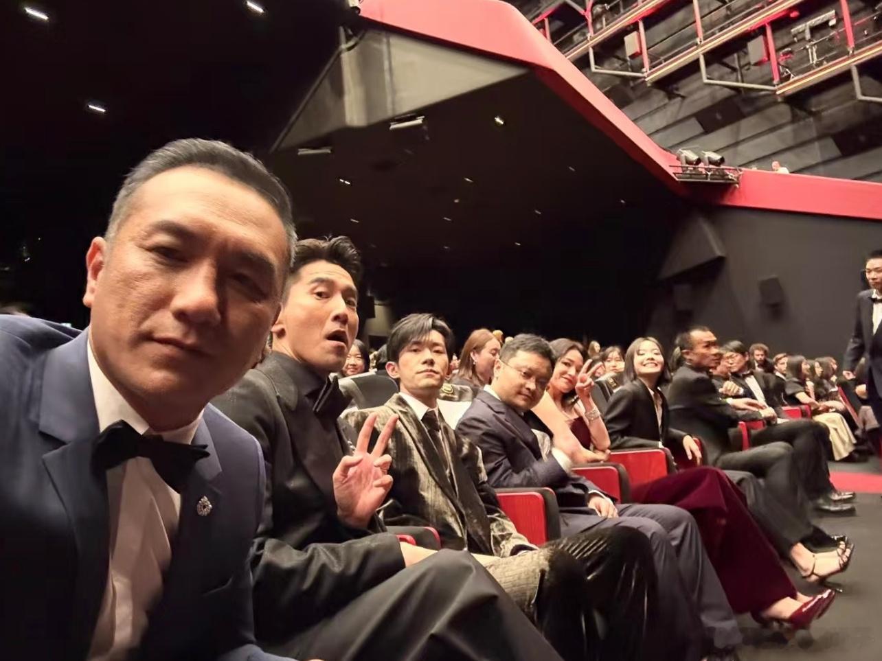 戛纳，这排都是实力派吧！ ​​​