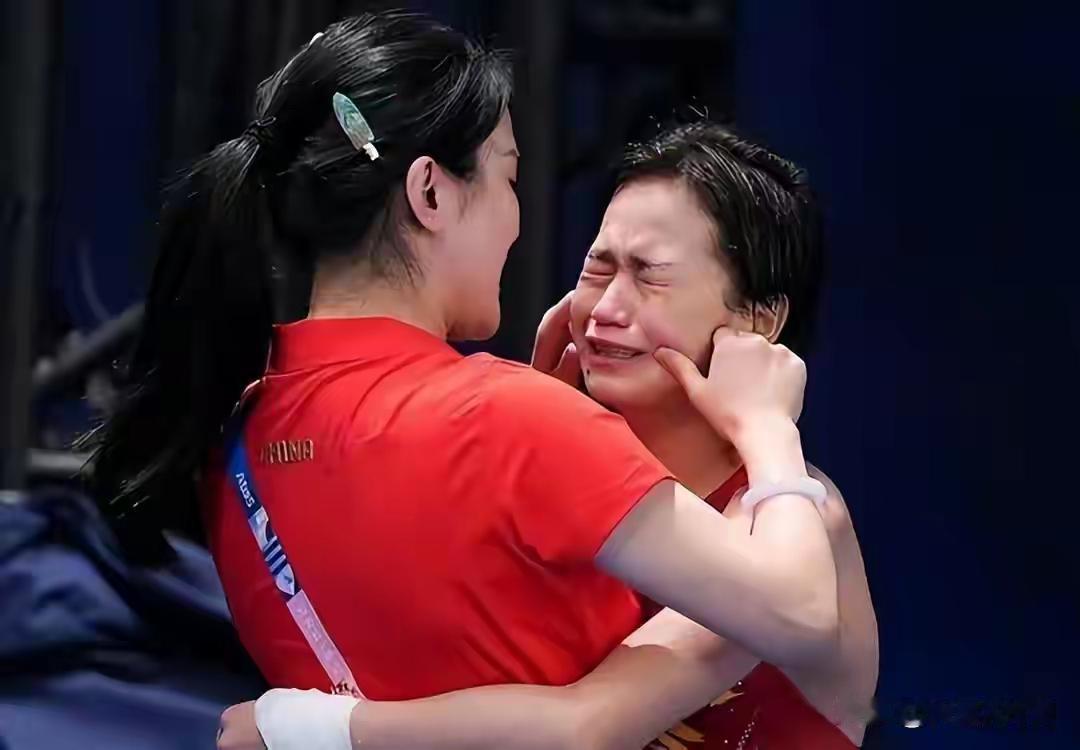 “演都不演了。”

这是网友们看完爆料后，说得最多的一句话。

4月8日，广东省