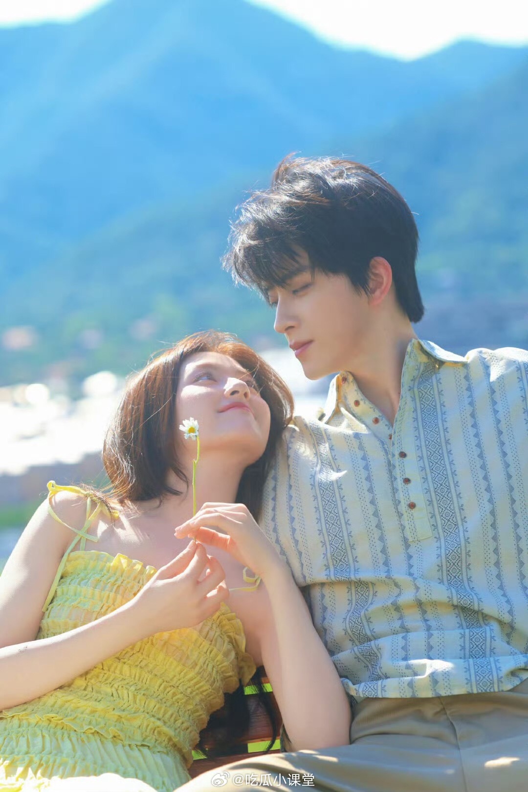 敖瑞鹏李兰迪发了芭莎大片敖瑞鹏和李兰迪这组芭莎大片是真的养眼啊，俊男靓女的打开方