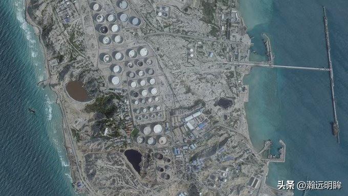 特朗普刚刚宣布，美国对伊朗的哈尔克岛（伊朗石油工业的“皇冠明珠”）发动“中东历史