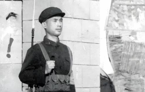 1980年，辽宁省政府机关大院的哨兵击毙了一个可疑人员，谁知，案件水落石出后，这