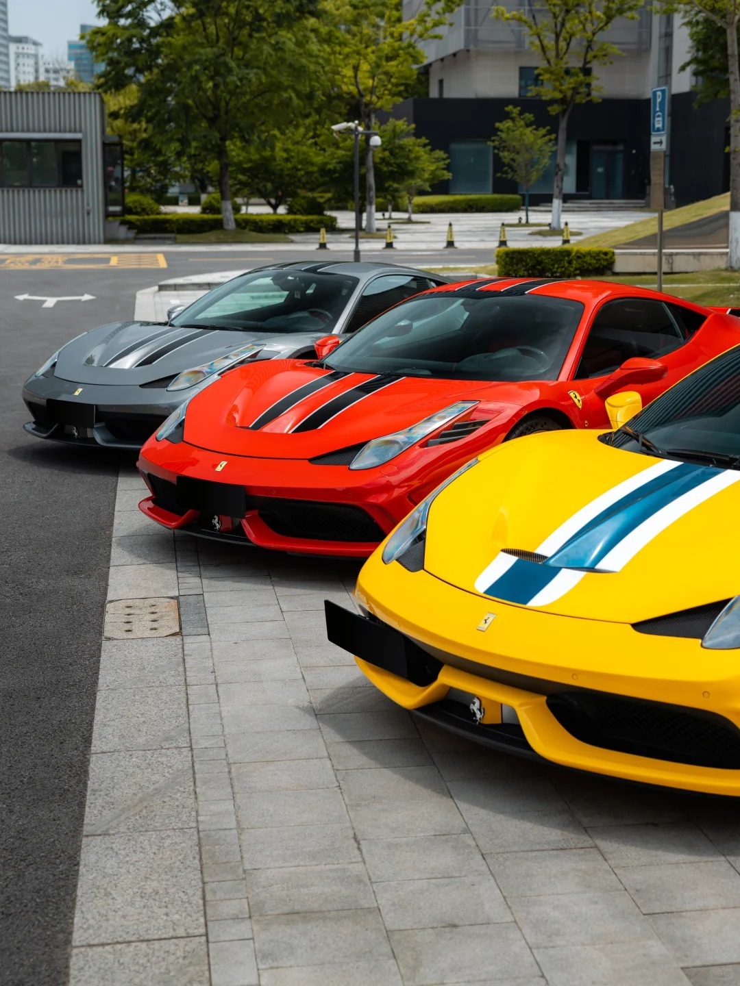 好车分享 Ferrari 458 Speciale，最后的自吸赛道版法拉利。 