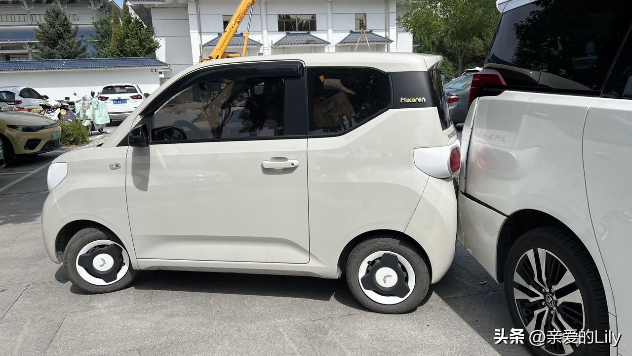开着215公里续航的五菱mini电车，自驾游2万多公里，没想到，在内蒙古赤峰市发