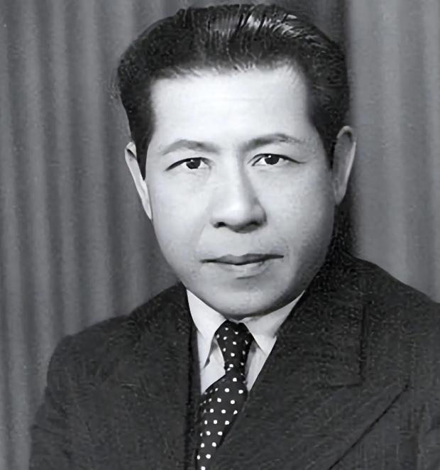 1946年，汉奸陈公博，被枪毙的现场，临刑前他对身边的狱警说道：”我有钢笔一支，