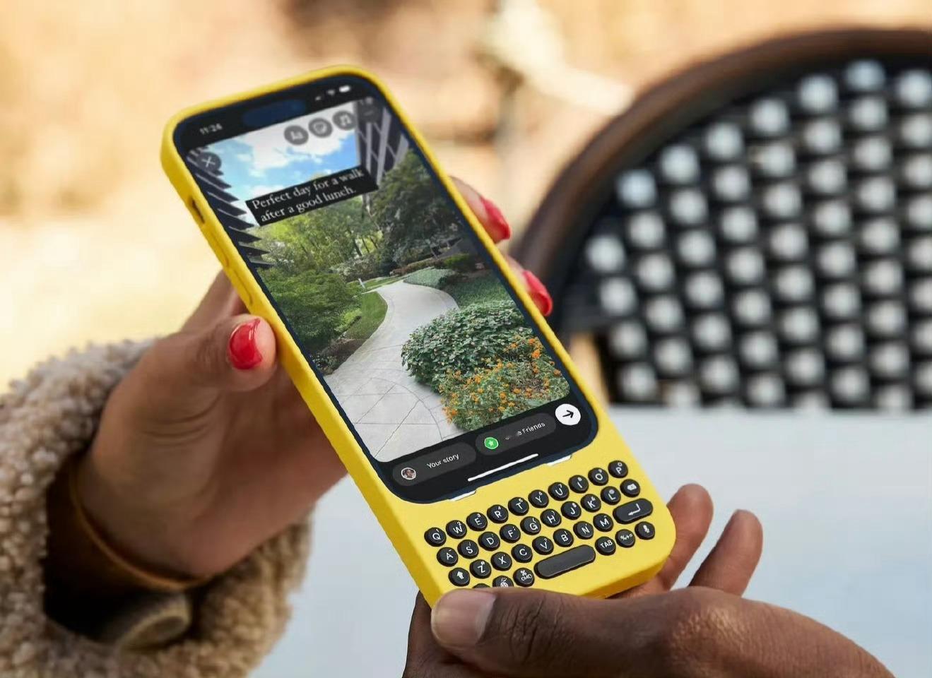 爱用26键的人有福了 谁能想到，曾经“过时”的26键形态，如今又成了数码圈的复古