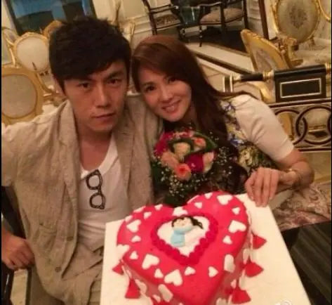 伊能静自曝和秦昊相处方式 爱情里的成长，是学会“不委屈自己，也不勉强对方”。伊能