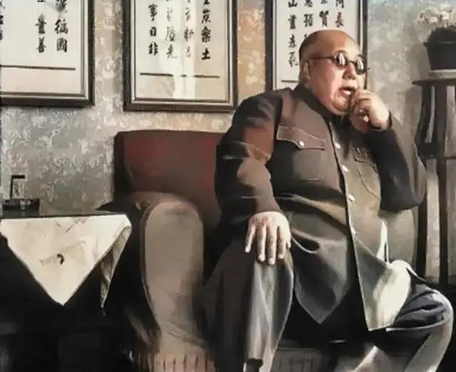 1933年，宁夏省主席马鸿逵下令要将5名商人押送郊区枪决，就在五名商人即将被押送