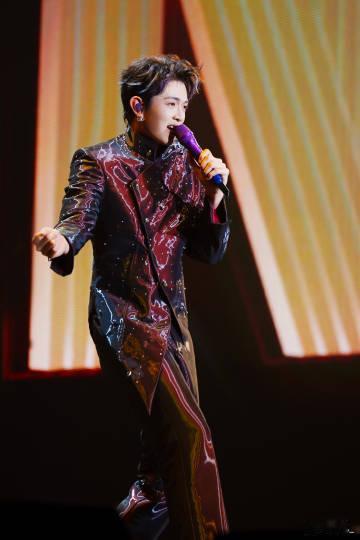 颜人中演唱会再宣五城 今日带来巡演惊喜，再宣杭州、泉州、成都、武汉、昆明五城，看