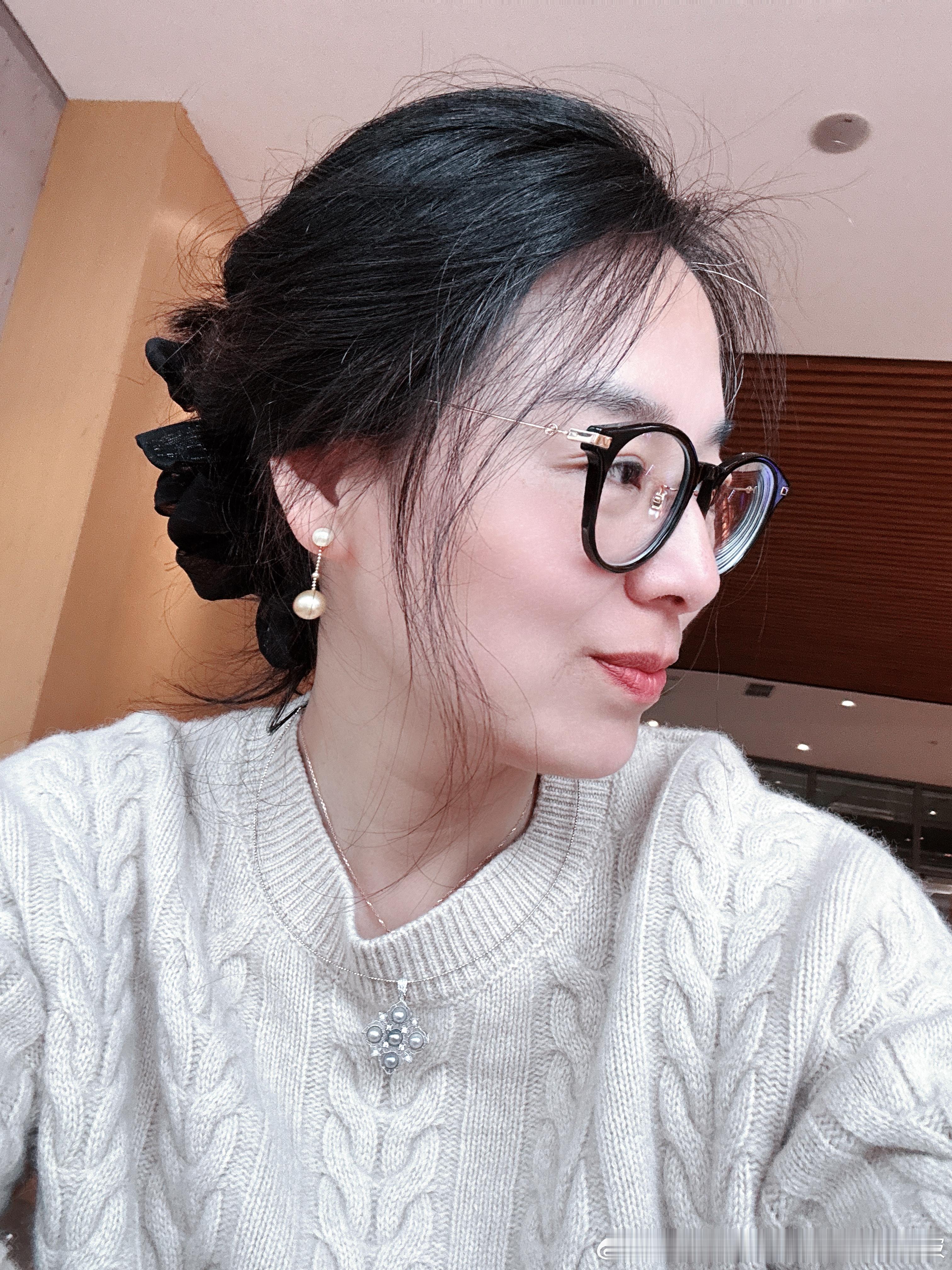 狗宝妈送我的抓夹怪好看的。好韩，今天叫我欧尼