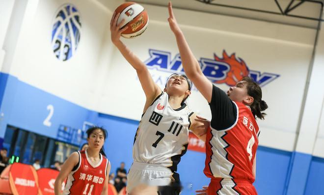 2025全国女篮U15联赛落下了帷幕，四川U15女篮获得了亚军，球队核心孙晗昀在