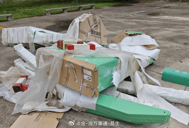 这一刻他就山区孩子心中的明灯，照亮孩子们成长的道路！这段时间没有更新罗阳兄弟，一