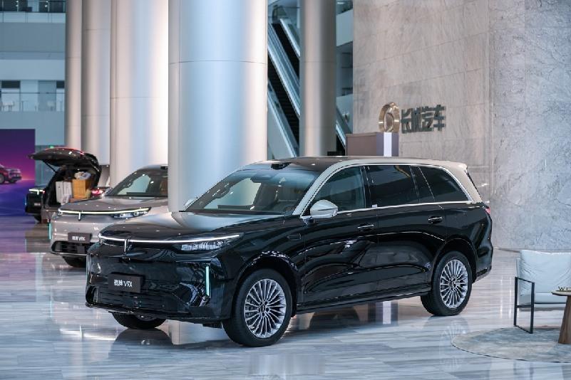 魏牌V9X正式上市！售价34.98万元起，这个价格确实很有吸引力。对于魏牌V9X