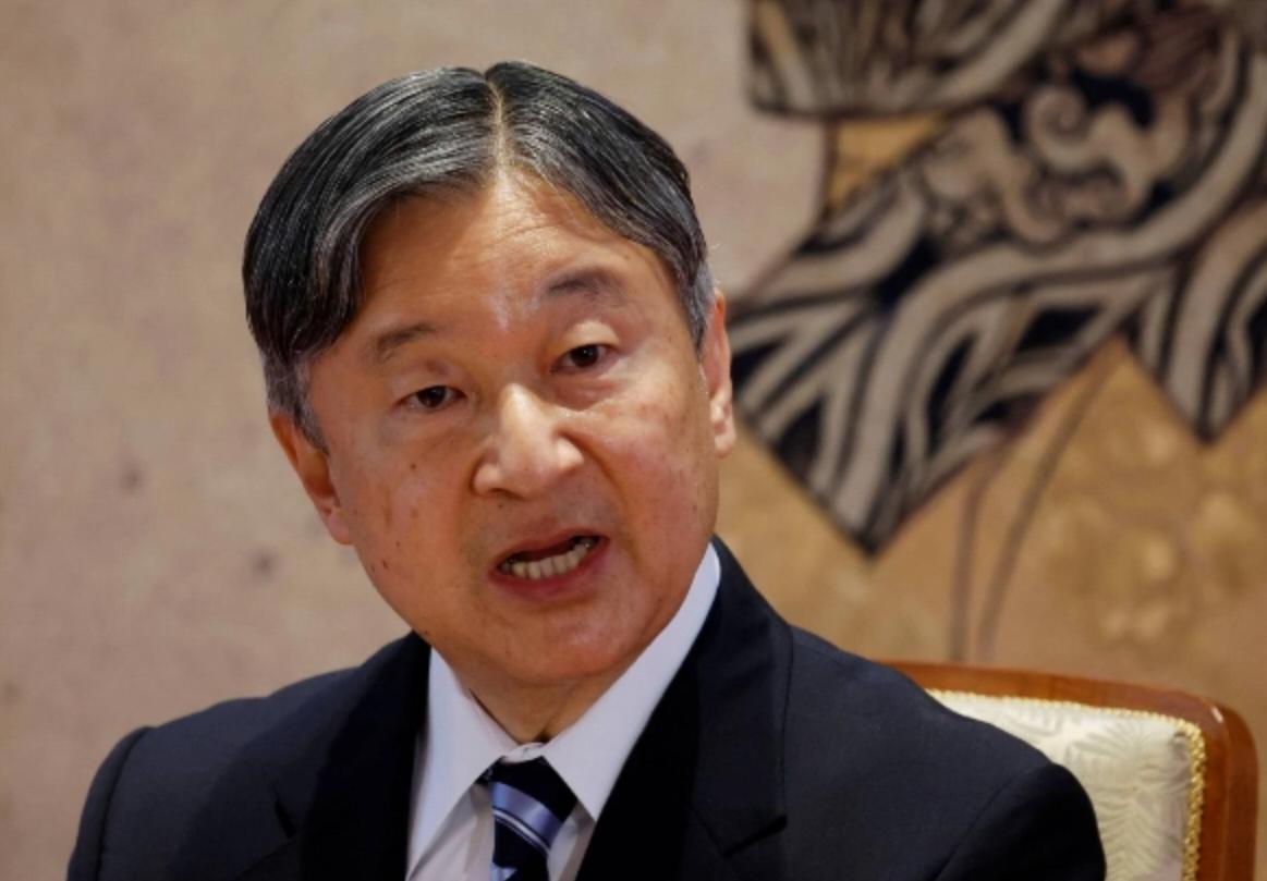 麻生太郎近期力推修改《皇室典范》，表面理由是“确保皇族人数”，实则意在阻止女性天