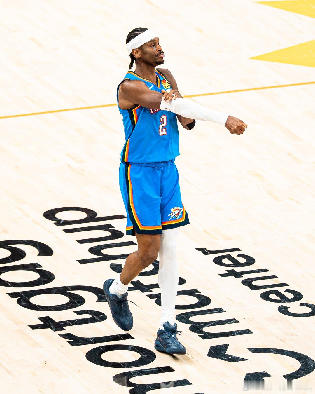 雷霆4比0太阳雷霆静候火箭湖人胜者 这就是联盟第一的实力！雷霆4比0横扫太阳，率