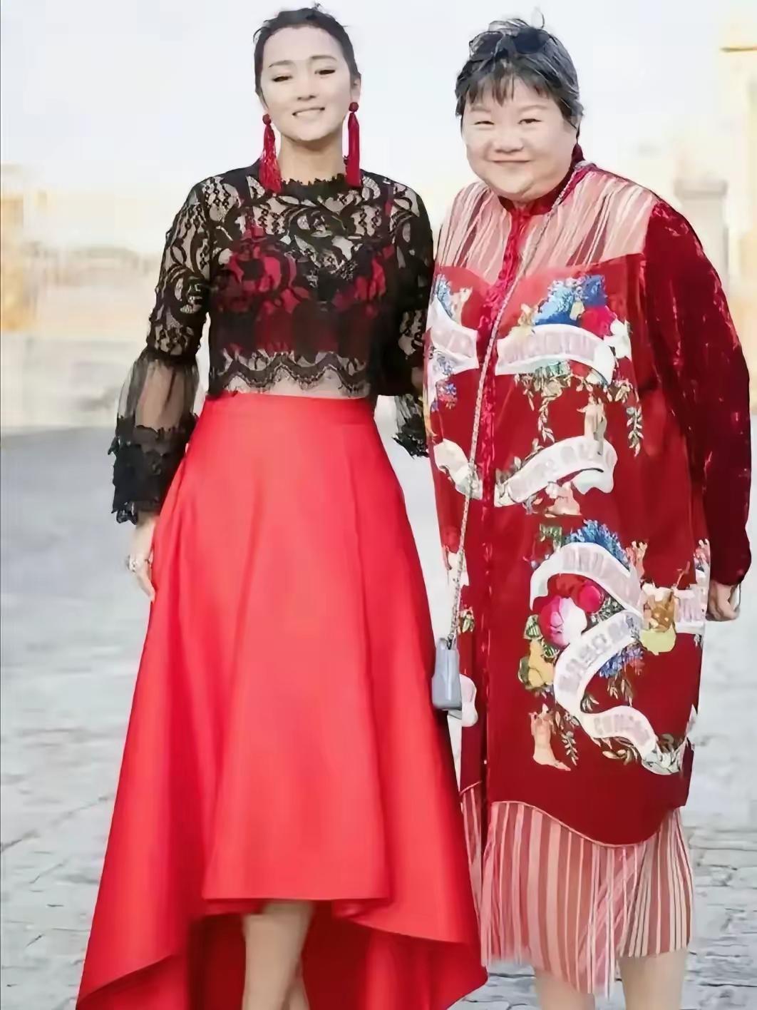 洪晃亲述：那年我想离婚，妈妈让我先睡觉

一场未完成的家庭饭局，如何让我彻底看清