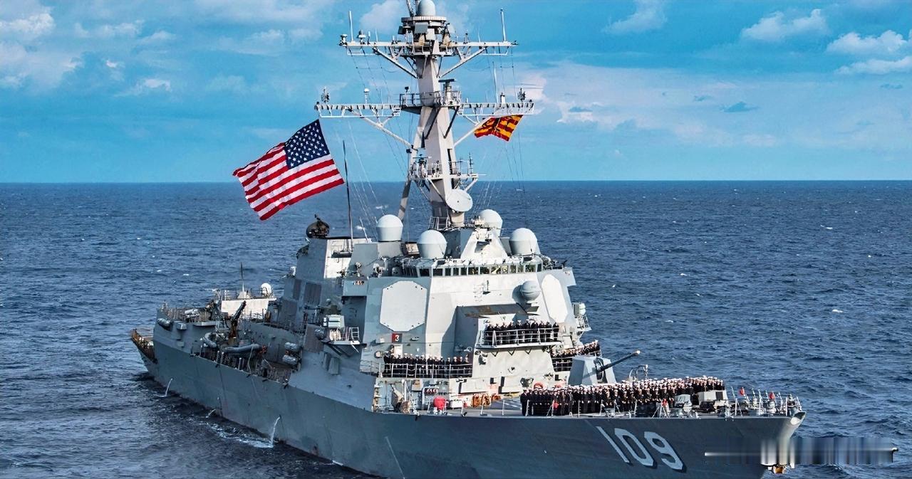 伊朗危险了！除美国第一支舰队向伊朗进发后，第二支舰队也出发了。
由此不难看出，美