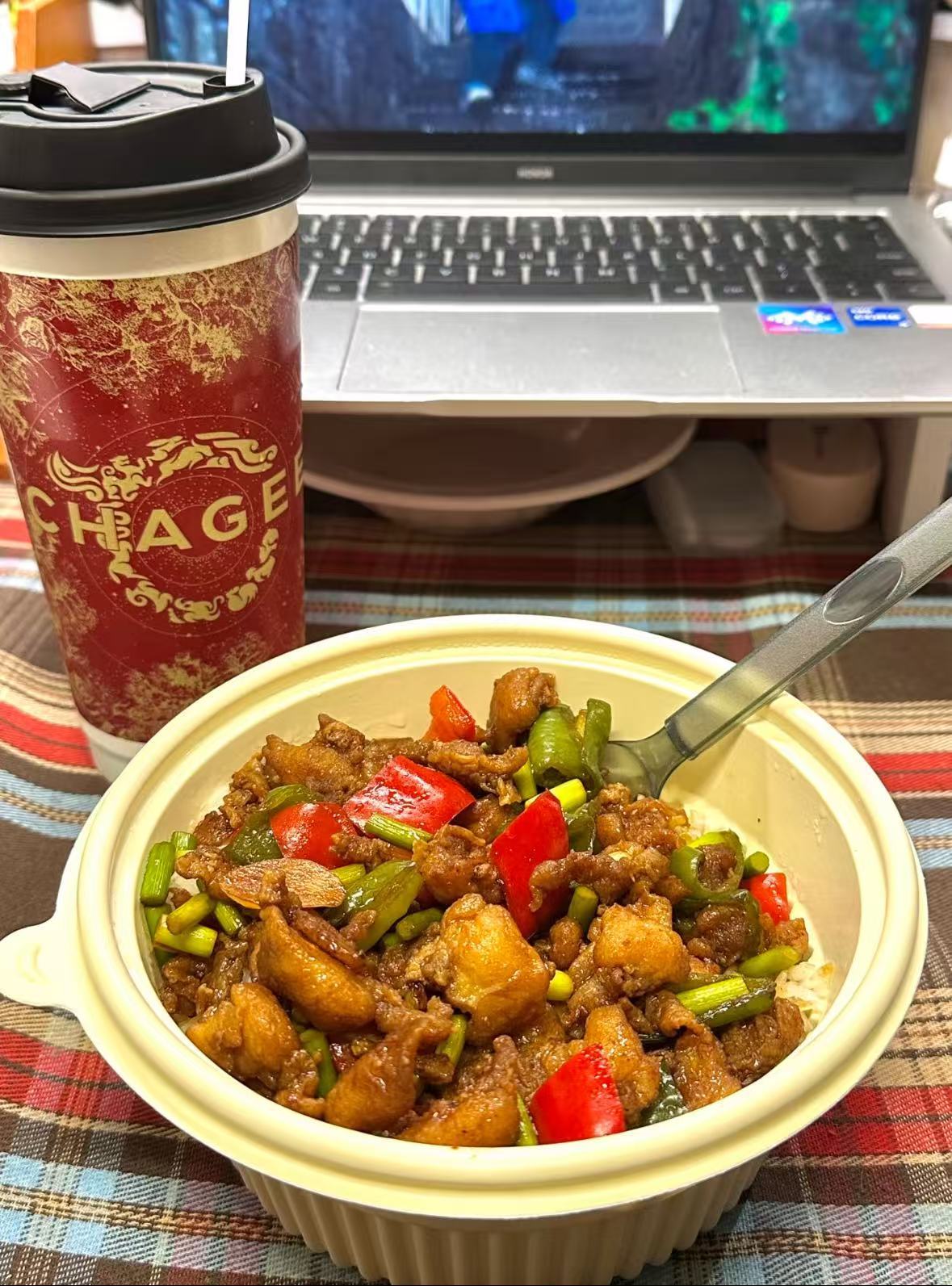 用千问买东西全程不用动手，动动嘴皮子就行哈哈哈千问三八节AI下单无门槛立减