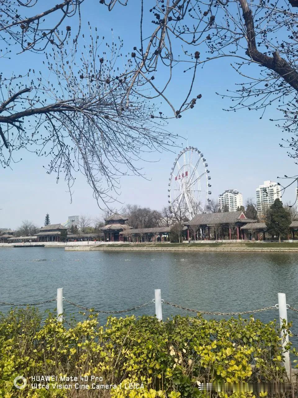 高三考生如何合理利用寒假时间


高三寒假是高考备考的关键时期，是实现弯道超车的