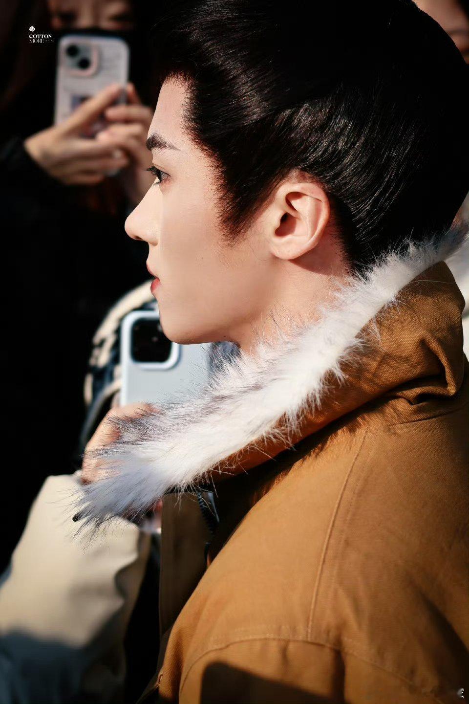 闫桉《嫁金钗》上班出妆🈶今天是我们虚弱柿子陆濯