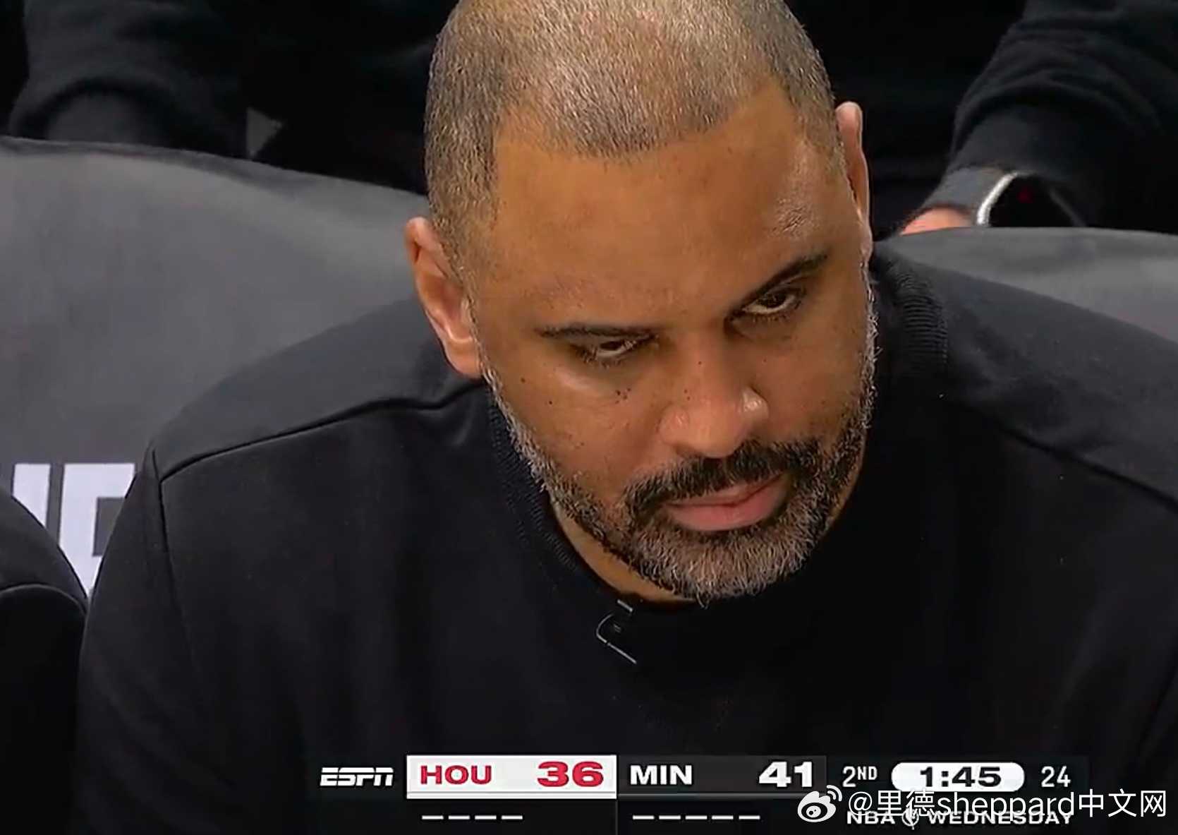 只能说半场只落后一分 43:44，不错了….. 至于比赛内容…. 无话可说… 