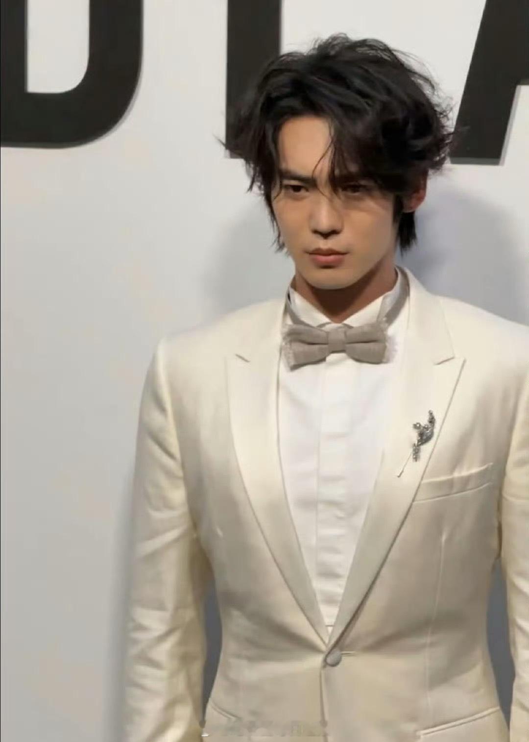 于适、侯明昊今日份活动出图，来看看各自的状态