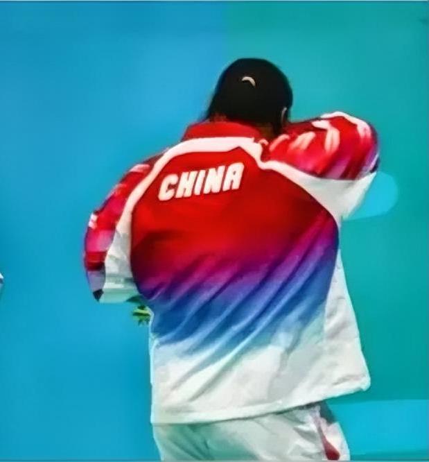 发现了吗？现在我国许多获得过世界冠军的“大龄剩女”婚姻观都是这样的：

1、家底