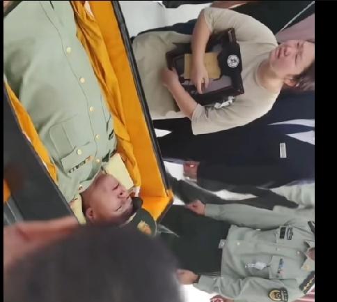 我将严格按照要求，先保留原文作为第一段，再结合蒋韬烈士的真实事迹补充背景，用口语