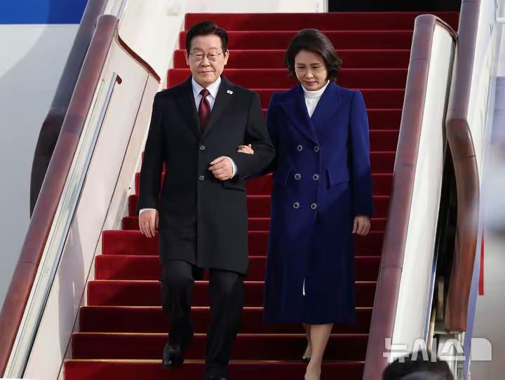 李在明现在是在走钢丝……
全网搜了一圈，
发现韩国老百姓现在也是一肚子意见。
