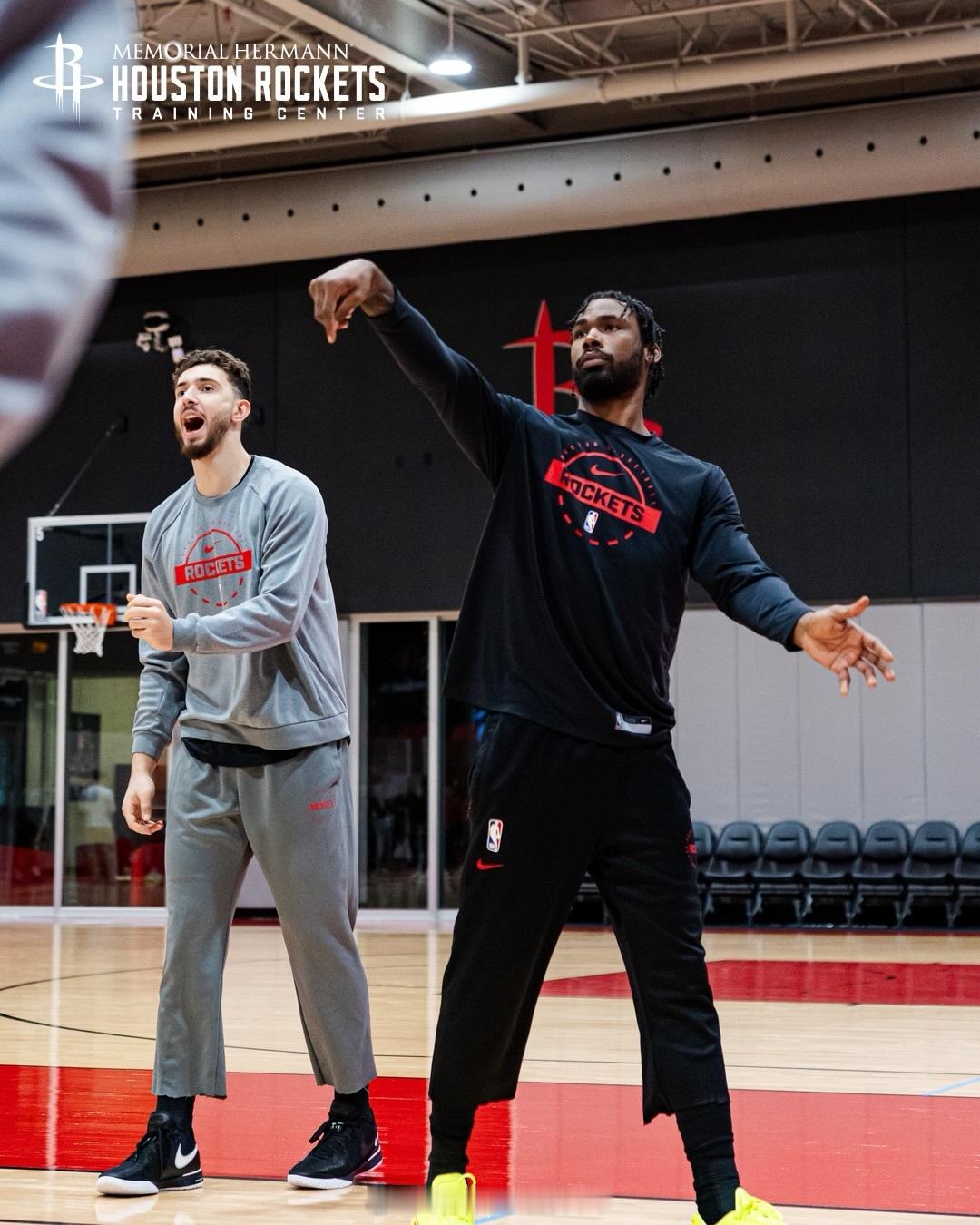 早前的训练凯尔特人vs火箭休斯顿火箭NBA吐槽大会