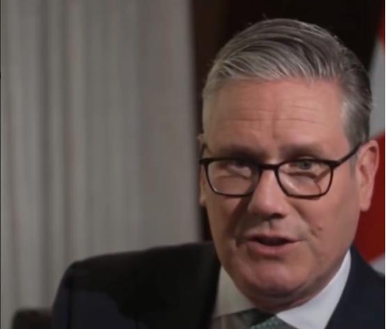 突发快讯：英国首相基尔·斯塔默公开硬刚特朗普
 
今天全球政坛炸出大新闻。美国前