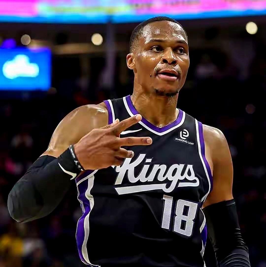 威少又整出大动静了！

刚在对阵勇士的比赛里砍28分10篮板12助攻，达成生涯第