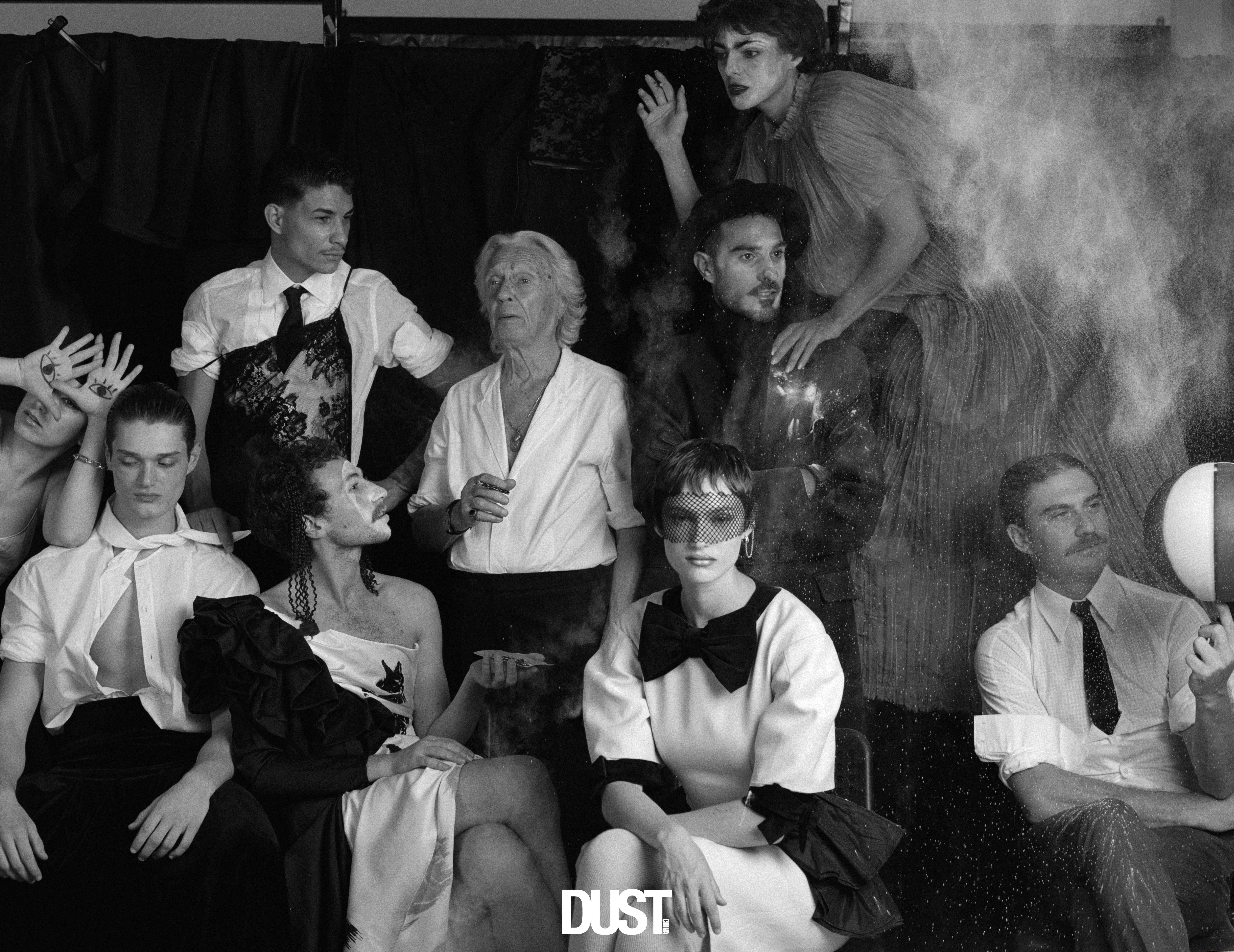 第四期《THE WILD ISSUE》《马戏团已抵达》在那不勒斯的深夜最安静的时