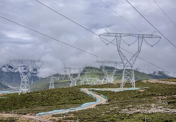 全球能源大洗牌！中东危机彻底改写格局，中国早已布下天罗地网，稳赢！
 
国际能源