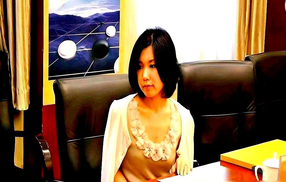 聂卫平的儿子，孔令文，在西安开了个围棋教室。
 
开了八年，不打广告，也不想搞大