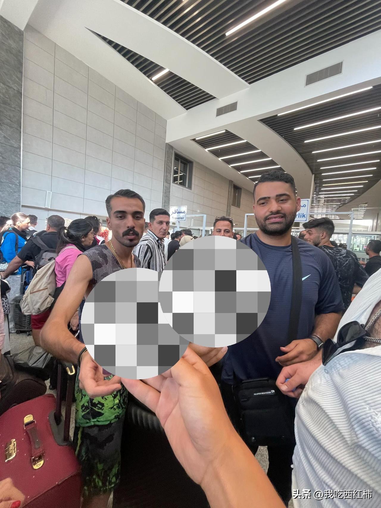 我亲历的伊朗，温柔到让我现在想哭
刷到伊朗的消息，手指都不敢往下划，眼泪控制不住