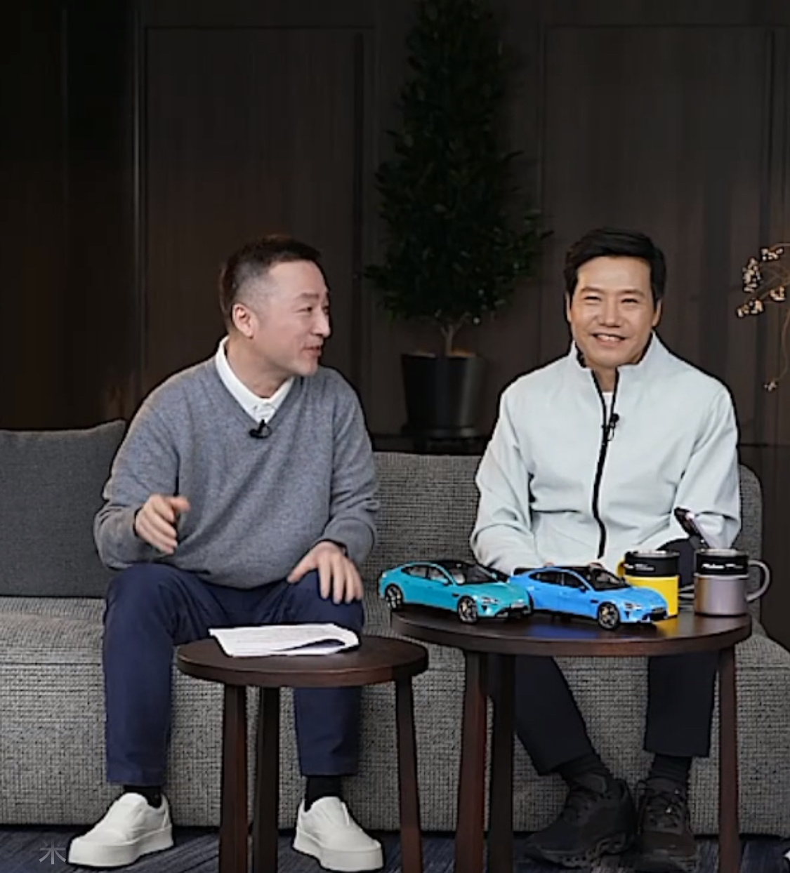 雷军回应KOL事件雷军高情商回复，贬低诅咒小米用户，绝不能容忍。 