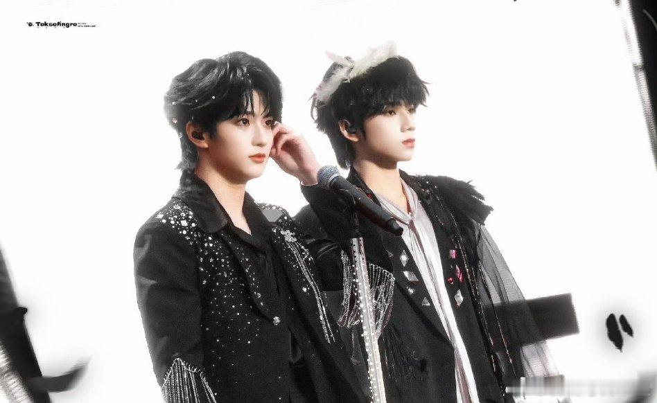 王橹杰&穆祉丞cp超话橹穆达成钻3，是真人cp首个且唯一钻3，破纪录了💠 