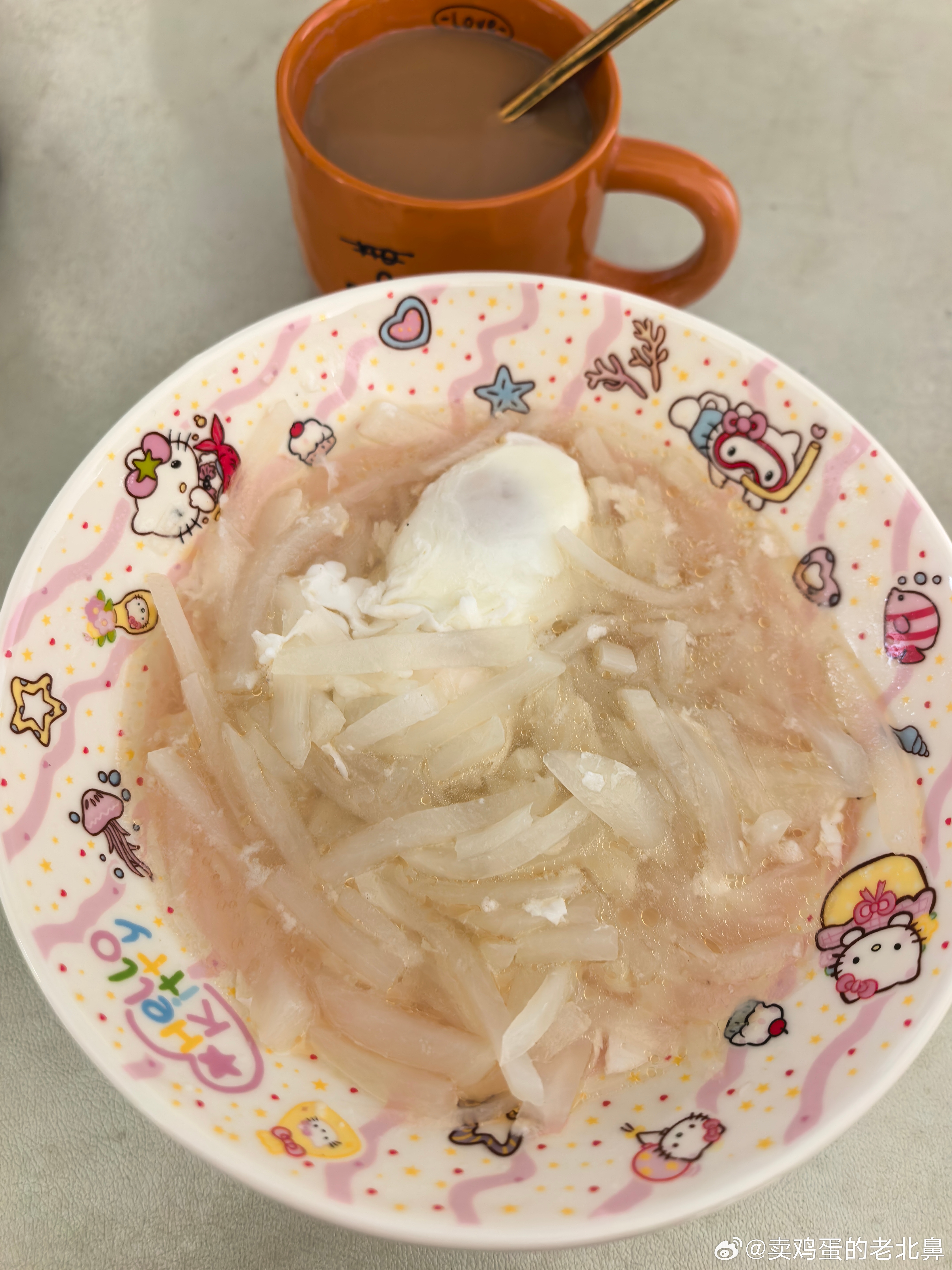 作了两天的萝卜丝煮鸡蛋。以失败告终。两天就掉了8两[挖鼻]。还一口零食都没偷吃的