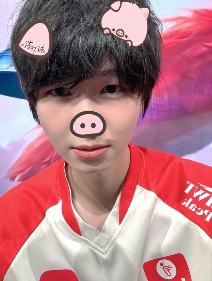家🐽会不会太萌了。 