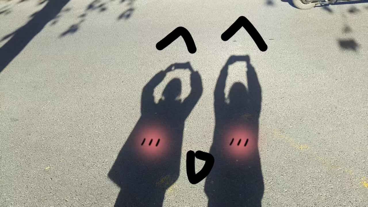 不少爱吃烤串、涮火锅的朋友可能都踩过坑，低价牛羊肉串大多是鸭肉伪装而成。商贩用鸭