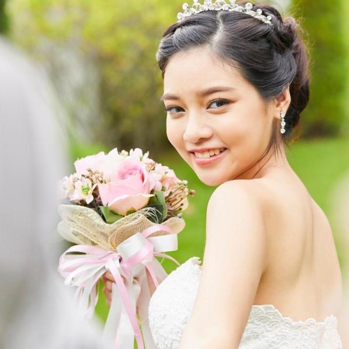 山东25岁姑娘零彩礼出嫁，执意带92岁爷爷生活，令人动容！
 
山东临沂这位温柔